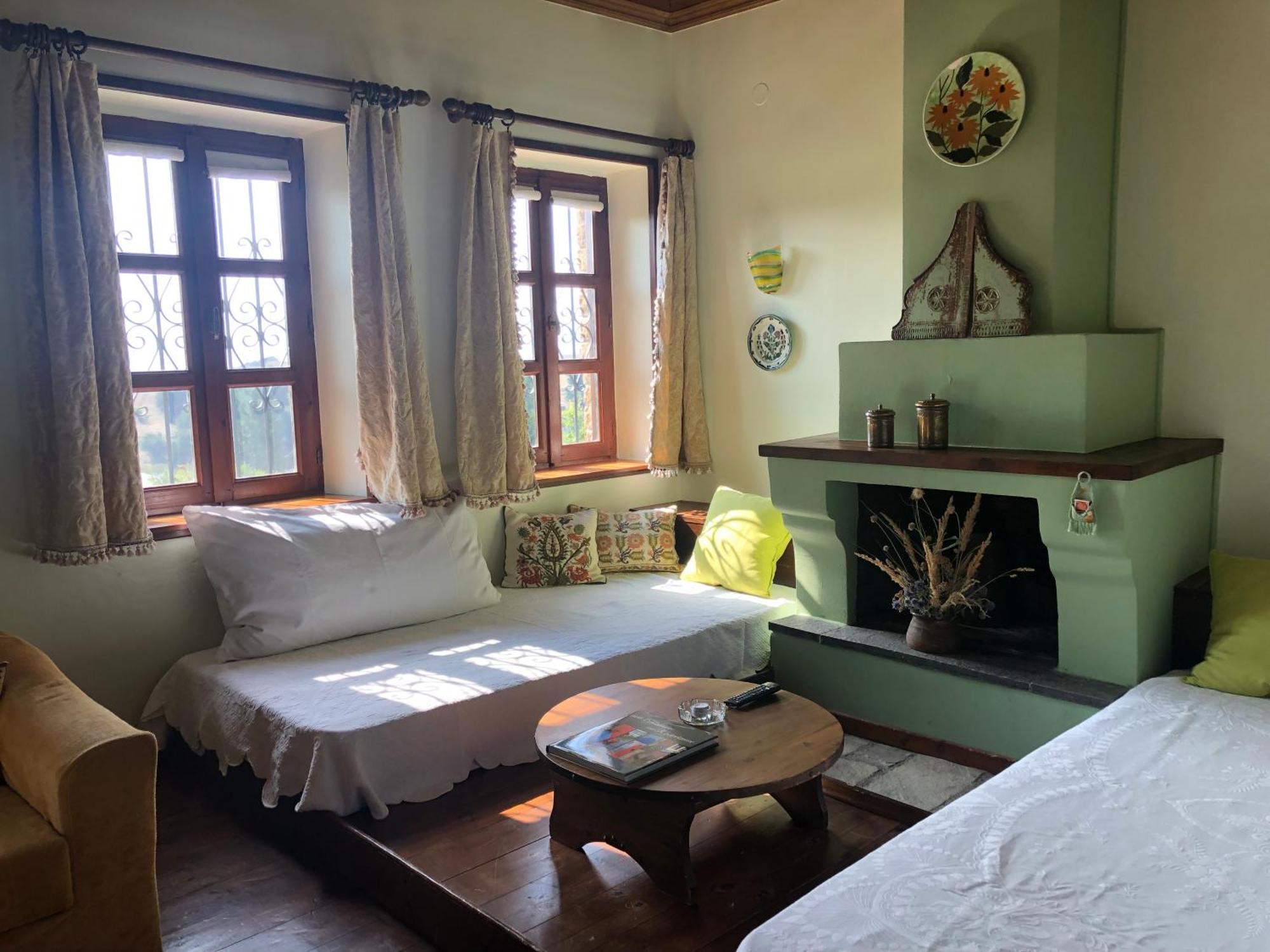 Guesthouse Kontogianni - Materka Nymfaio Bagian luar foto